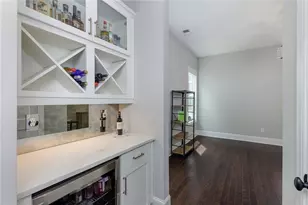 2078 Drew Dr, Atlanta, GA 30318 - Photo 9