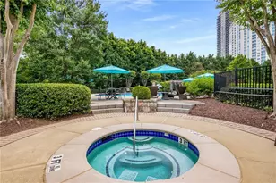 700 Park Regency Pl NE, Atlanta, GA 30326 - Photo 35