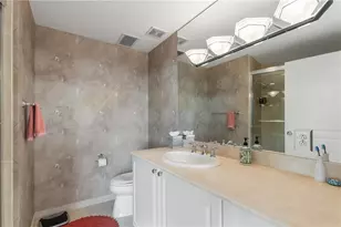 700 Park Regency Pl NE, Atlanta, GA 30326 - Photo 15