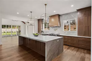 95 Blackland Rd NW, Atlanta, GA 30342 - Photo 9