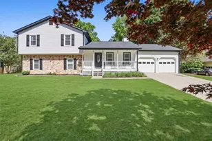 4805 Brandon Acres Ln, Buford, GA 30519 - Photo 1