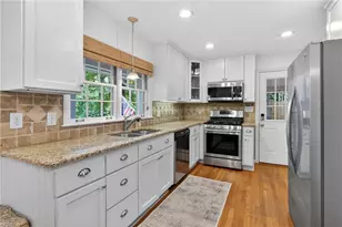 530 Forest Hills Dr, Atlanta, GA 30342 - Photo 9