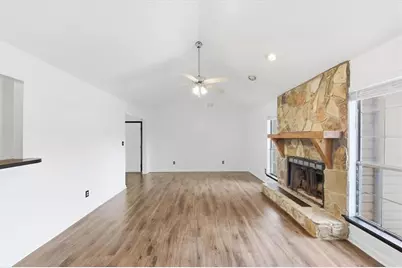 608 Crestmont Court, Jonesboro, GA 30238 - Photo 5