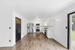 608 Crestmont Ct, Jonesboro, GA 30238 - Photo 11
