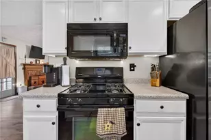 311 Magnolia Ln, Monroe, GA 30655 - Photo 17