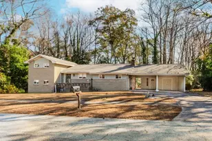 253 3rd Ave, Winder, GA 30680 - Photo 1