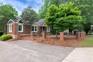952 Wayside St, Cornelia, GA 30531 - Photo 3