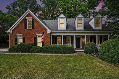 2737 Duncans View Trace NE, Buford, GA 30519 - Photo 5