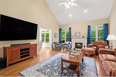 2737 Duncans View Trace NE, Buford, GA 30519 - Photo 17