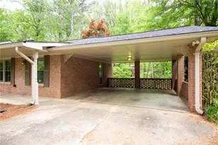 2852 Talisman Ct NE, Atlanta, GA 30345 - Photo 3