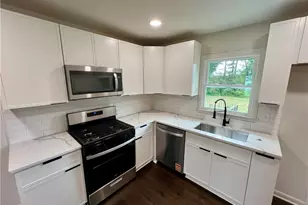 2649 Oak Cir, Ellenwood, GA 30294 - Photo 11