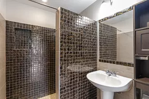 2285 Peachtree Rd NE, Atlanta, GA 30309 - Photo 19