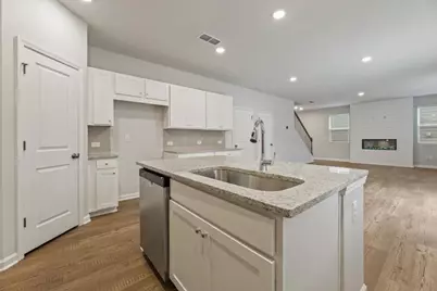 5104 Union Heights Way, Flowery Branch, GA 30542 - Photo 7