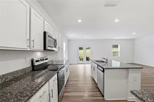 186 Pond Ct, Hoschton, GA 30548 - Photo 5