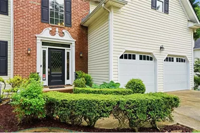 2219 Brickton Crossing, Buford, GA 30518 - Photo 3