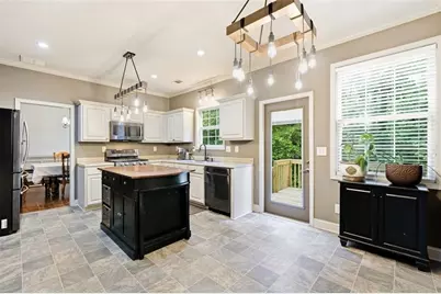 2219 Brickton Crossing, Buford, GA 30518 - Photo 9