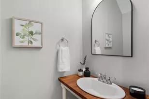 923 Tilden St NW, Atlanta, GA 30318 - Photo 15