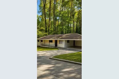 3226 Cloverhurst Drive, East Point, GA 30344 - Photo 11