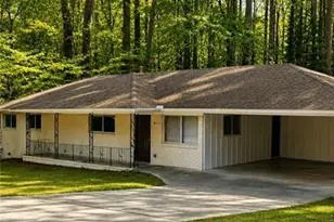 3226 Cloverhurst Dr, East Point, GA 30344 - Photo 11