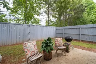 5368 Medlock Corners Dr, Peachtree Corners, GA 30092 - Photo 13