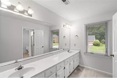 1090 Kelvington Way SW, Lilburn, GA 30047 - Photo 27