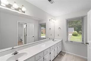 1090 Kelvington Way SW, Lilburn, GA 30047 - Photo 27