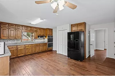 1090 Kelvington Way SW, Lilburn, GA 30047 - Photo 17