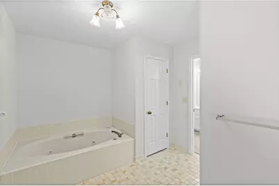 1090 Kelvington Way SW, Lilburn, GA 30047 - Photo 29