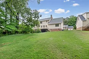 1090 Kelvington Way SW, Lilburn, GA 30047 - Photo 49