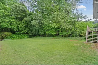 1090 Kelvington Way SW, Lilburn, GA 30047 - Photo 47