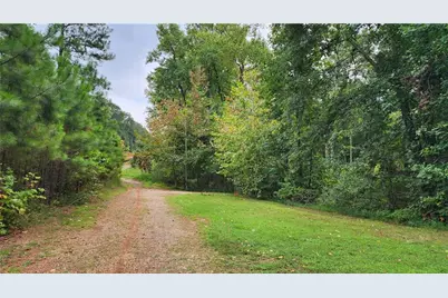 1661 Friendship Road, Hoschton, GA 30548 - Photo 13