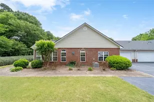 3732 Villa Springs Circle, Powder Springs, GA 30127 - Photo 3