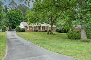 2764 Amberly Way, Snellville, GA 30078 - Photo 3