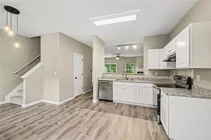 402 Heritage Park Trace NW, Kennesaw, GA 30144 - Photo 7
