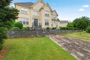 253 Chestnut Lake Way, Lilburn, GA 30047 - Photo 3
