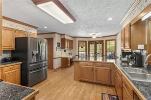 11690 Highland Colony Dr, Roswell, GA 30075 - Photo 19