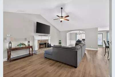 558 River Mist Circle, Jefferson, GA 30549 - Photo 3