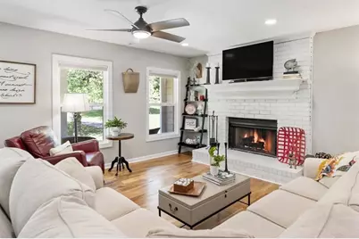 5627 Pinewood Drive, Flowery Branch, GA 30542 - Photo 3