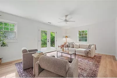 793 Ayrshire Circle NW, Atlanta, GA 30318 - Photo 11
