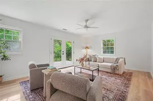 793 Ayrshire Cir NW, Atlanta, GA 30318 - Photo 11