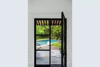 755 Heards Ferry Road, Atlanta, GA 30328 - Photo 47