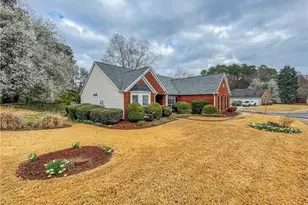 2490 Insdale Trce NW, Acworth, GA 30101 - Photo 3