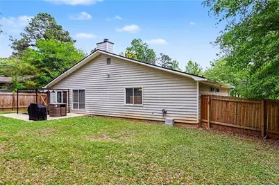 8895 Wesley Place, Jonesboro, GA 30238 - Photo 25