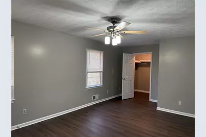 818 Bradford Court, Lilburn, GA 30047 - Photo 11