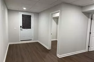 818 Bradford Ct, Lilburn, GA 30047 - Photo 31