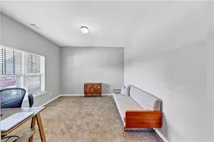 210 Creek View Ln, Acworth, GA 30102 - Photo 3
