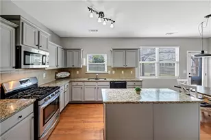 210 Creek View Ln, Acworth, GA 30102 - Photo 9