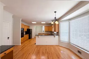 1900 Milfield Cir, Snellville, GA 30078 - Photo 7