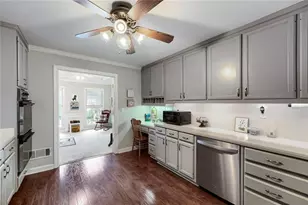 152 Oakwood Hills Dr, Suwanee, GA 30024 - Photo 9