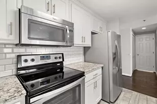 3481 Lakeside Dr, Atlanta, GA 30326 - Photo 11